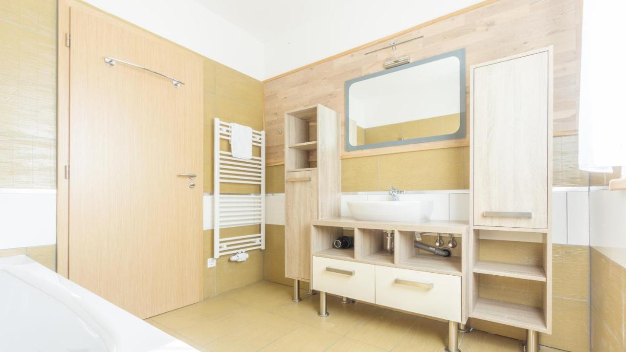 Praga Apartments & Restaurant Zell Am See-Kaprun Piesendorf Εξωτερικό φωτογραφία