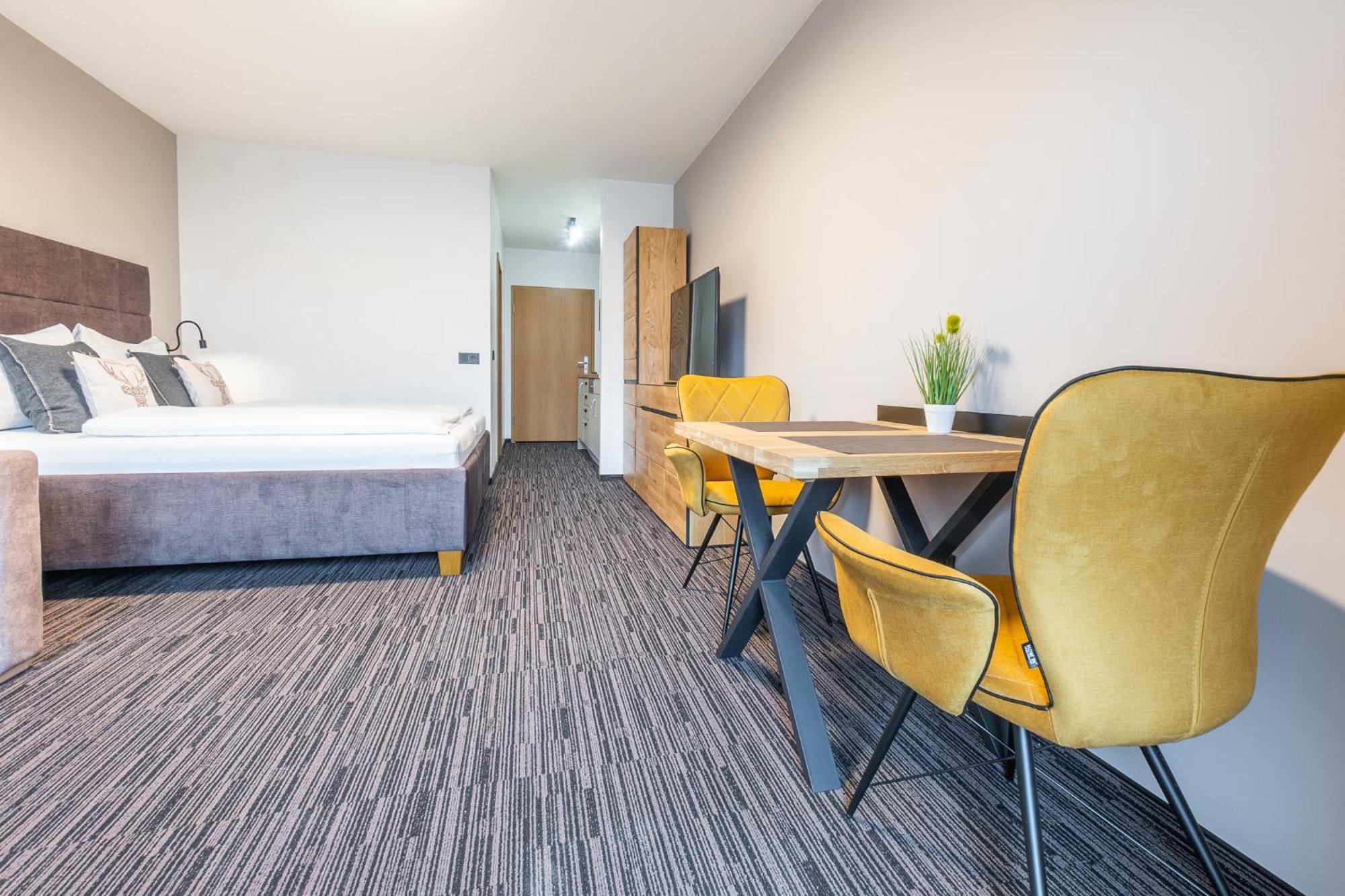Praga Apartments & Restaurant Zell Am See-Kaprun Piesendorf Εξωτερικό φωτογραφία